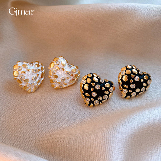 Amour Heart Earrings