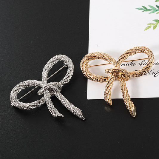 European And American Twisted Twist Face Bow Party Brooch