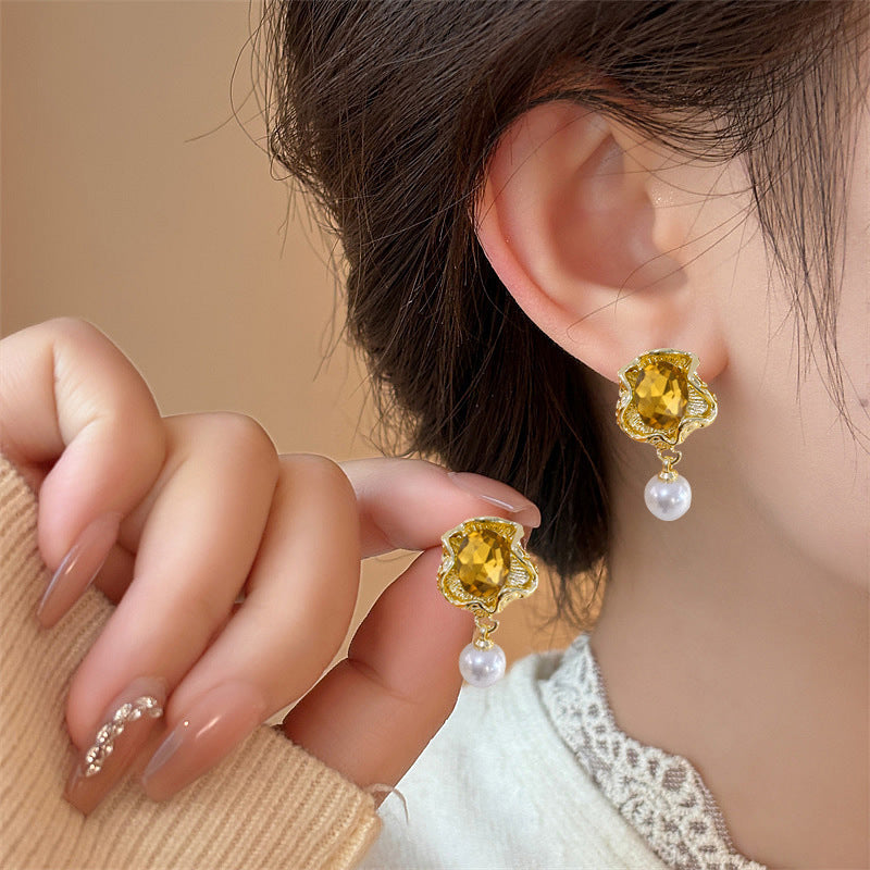 French Vintage Crumpled Flower Pearl Earrings